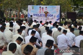Pemkab Karawang gelar shalat istisqa untuk memohon turun hujan di tengah kondisi kekeringan
