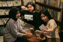 3 Rekomendasi Library Cafe di Bandung, Pas Buat Nongkrong Sambil Tugas!