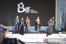 28 desainer pamerkan 224 koleksi busana pada BIFF 2026 di Samarinda