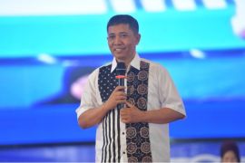 Enam persen dan jalan menuju efektivitas parlemen