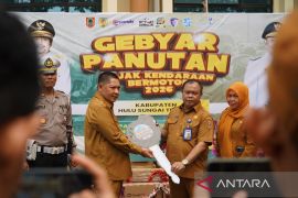Pemkab HST-UPPD Samsat Barabai ajak ASN jadi teladan penuhi kewajiban pajak