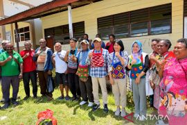 Pemprov gandeng Telkomsel bangun empat BTS di Pegunungan Arfak