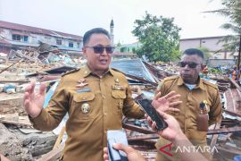 Pemkab Nabire bongkar 60 bangunan liar di Taman Gizi