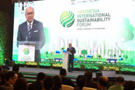 Rosan: Kementerian Investasi terbitkan KITAS dalam dua bulan ke depan