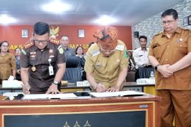 Pemkab dan Kejaksaan Simalungun kesepakatan hukum, cegah penyimpangan penyelenggaraan pendidikan