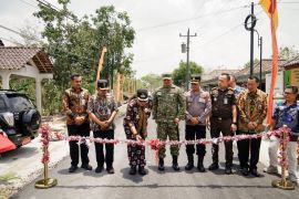 Gunungkidul bangun infrastruktur jalan dan irigasi di Wonosari-Playen