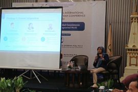 Dosen UIN Walisongo bahas adaptasi dai di media sosial dalam IDACON 2026