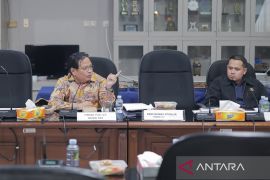 Ketimpangan minimnya alokasi anggaran dengan target ambisius Pemprov disorot