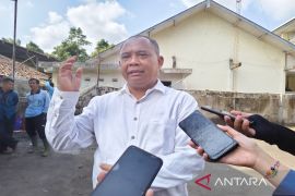 Sleman intensifkan pembersihan drainase antisipasi musim hujan