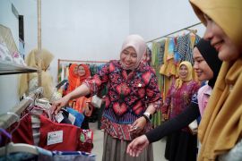 Batik Kelekak terus melangkah, PLN Babel perkuat ruang berkarya penyandang disabilitas