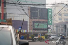 Pemkot Pontianak tata kabel jaringan di ruang publik