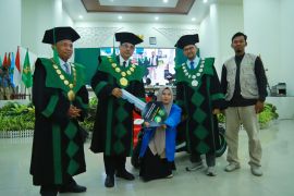 ITF salurkan motor modifikasi bantu mobilitas mahasiswa disabilitas