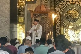 Ustad Idris Aritonang : Waspadai dunia gadget anak