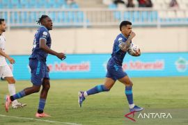 Bhayangkara FC tahan imbang tuan rumah Arema FC 2-2