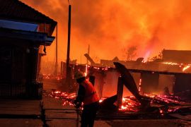 Kebakaran hebat landa Dusun Serdang, PLN amankan jaringan listrik untuk hindari bahaya kelistrikan