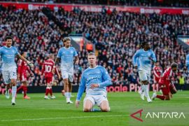 Van Dijk akui kartu merah Gravenberch mengubah jalannya laga