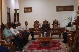 Koster sebut pasokan BBM di Bali bisa diatasi mulai Senin sore usai panggil Pertamina