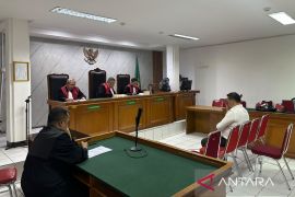 Sekretaris DPRD Kabupaten Bekasi memohon bebas murni