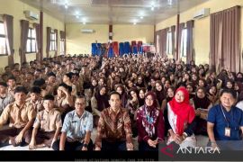 Bakesbangpol Bangka Barat giatkan pendidikan politik di sekolah