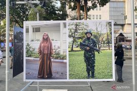 Pameran foto ANTARA ajak masyarakat mengenal sisi humanis prajurit TNI