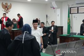 JPU KPK tuntut Bupati Rejang Lebong nonaktif lima tahun penjara