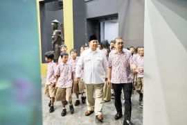 Hari Museum, Prabowo jelajahi Museum Gajah bersama anak-anak sekolah