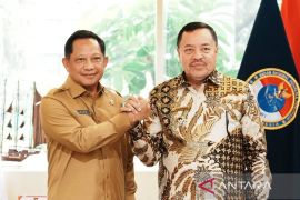Bupati Nagan Raya sampaikan rencana pengibaran merah putih sepanjang 24 Km ke Mendagri