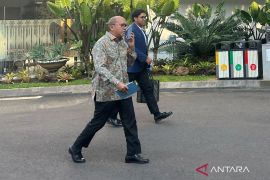 Prabowo panggil Bahlil ke Istana saat BBM terbatas di Bali