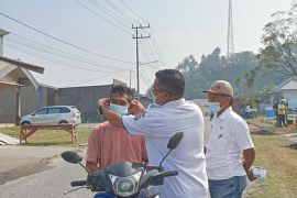 Pemkab Halmahera Barat bagikan masker gratis buat warga imbas erupsi Gunung Ibu