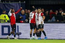Como 1907  terjungkal 2-3 di kandang Feyenoord