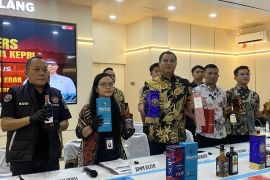 Polresta Barelang gagalkan peredaran 8.664 botol miras ilegal