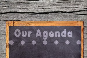 Hari ini, pameran sepatu hingga seni