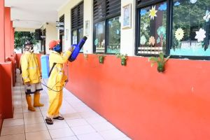 Upaya cegah penyebaran COVID-19 dengan sterilisasi lingkungan sekolah
