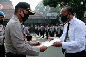 Mengenal sosok polisi pejuang COVID-19