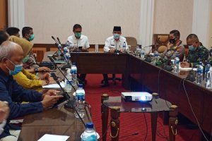Gubernur : Penyelenggara Pilkada reaktif COVID-19 harus tes usap PCR