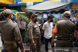 Anies indikasikan perpanjang PSBB ketat dua pekan lagi