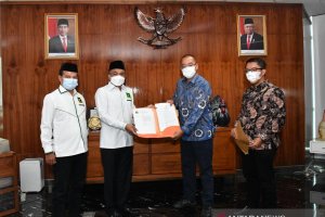 Kemenkumham teken SK kepengurusan baru PPP