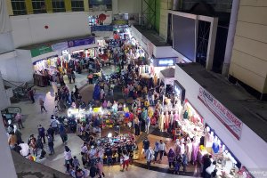 Pasar Tanah Abang lengang di akhir pekan ini