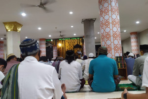 Bacaan doa Tahiyat Akhir beserta arti dan ketentuannya