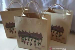 Mahasiswa IPB produksi tas jinjing dari ampas tebu