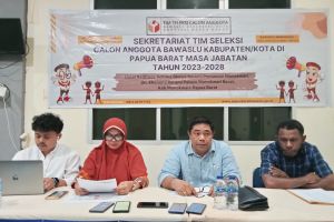 Pendaftaran anggota Bawaslu enam daerah di Papua Barat diperpanjang