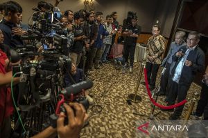 Hamdan Zoelva: Mantan hakim MK prihatin terkait putusan MKMK