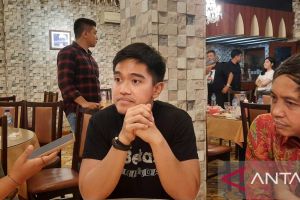 Kaesang usulkan warna tinta pemilu berwarna pink