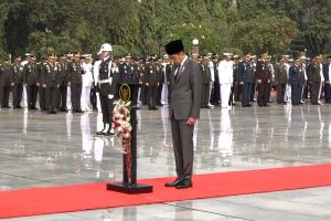 Jokowi pimpin Upacara Ziarah Nasional di TMP Kalibata