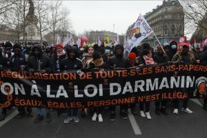 UU Imigrasi Prancis picu unjuk rasa besar di Paris