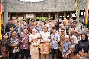 Bupati Solok saksikan gebyar Alek Barayo Basamo di Desa Koto Baru&nbsp;