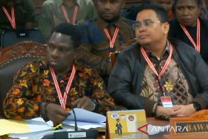Bawaslu Papua Tengah klarifikasi soal formulir C Hasil dibawa lari