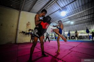 Muay Thai vs Boxing: Perbedaan teknik, aturan, dan filosofinya