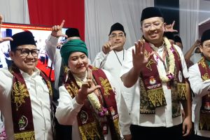 Siap lawan Khofifah dan Risma di Pilkada Jatim, Luluk daftar ke KPU