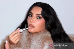 Kim Kardashian dukung petugas damkar naik gaji saat kebakaran LA